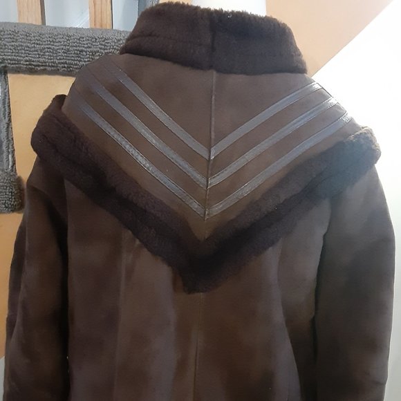 Classic Vintage Brown Genuine Sheepskin Shearling Long Coat Women's Size Small. - Picture 4 of 13